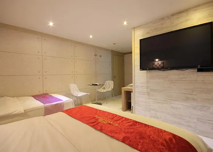 Hotel Fiona