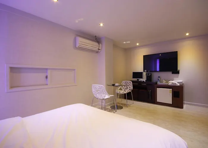 Hotel Fiona 2*