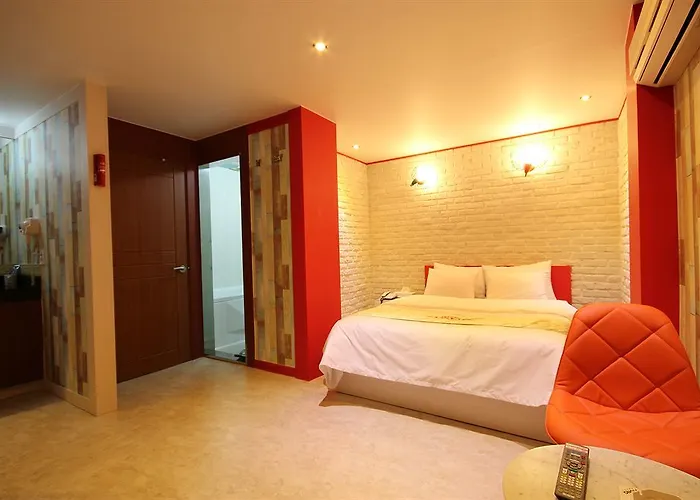 Fiona Hotel